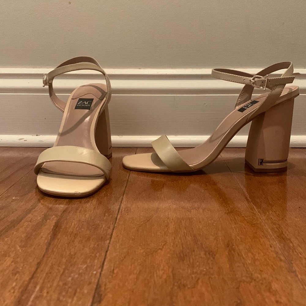 ZAC POSEN block heels nude